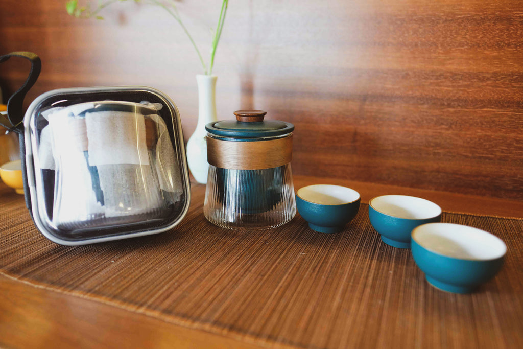 Fluted Glass Travel Tea Set