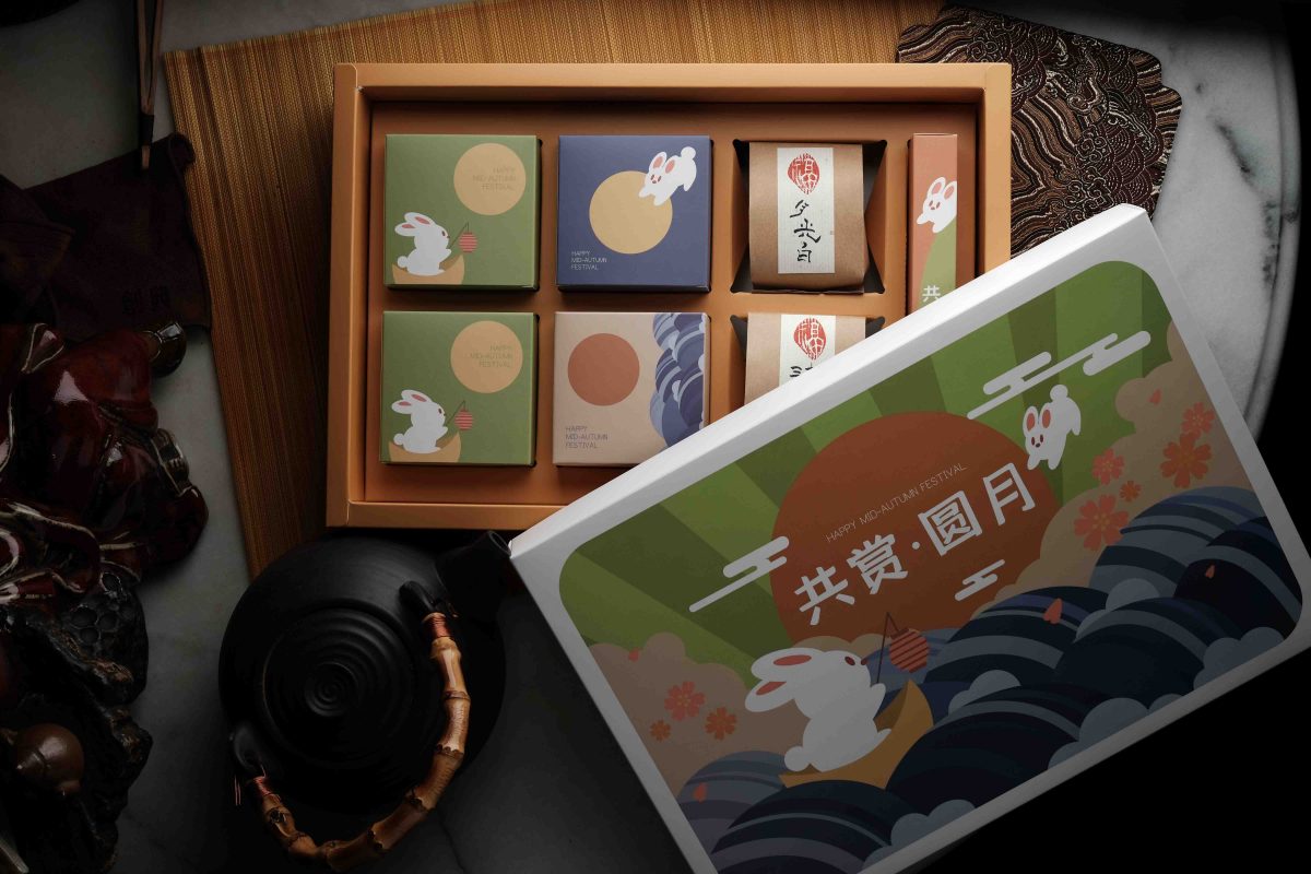 Guide to pairing Chinese tea with Tea Chapter's handmade tea moon cakes. 2 Rabbit Box Mooncake 1 Guide to pairing Chinese tea with Tea Chapter's handmade tea moon cakes.